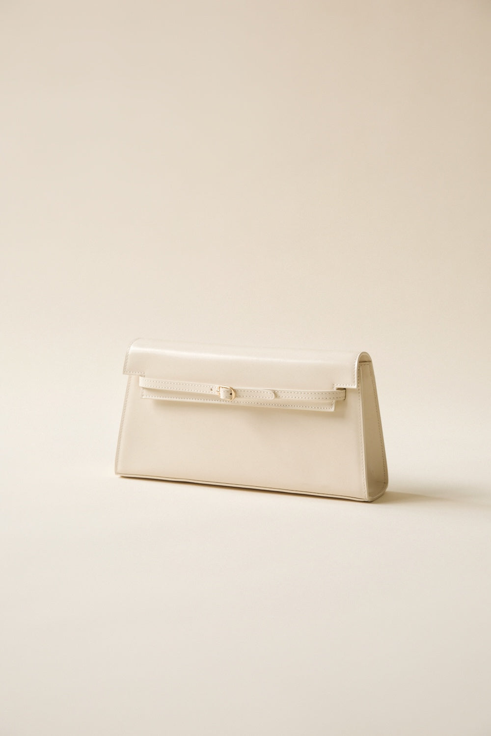 Ivory Poise Shoulder Bag (Pre-Order Only. Will Ship Mid May)