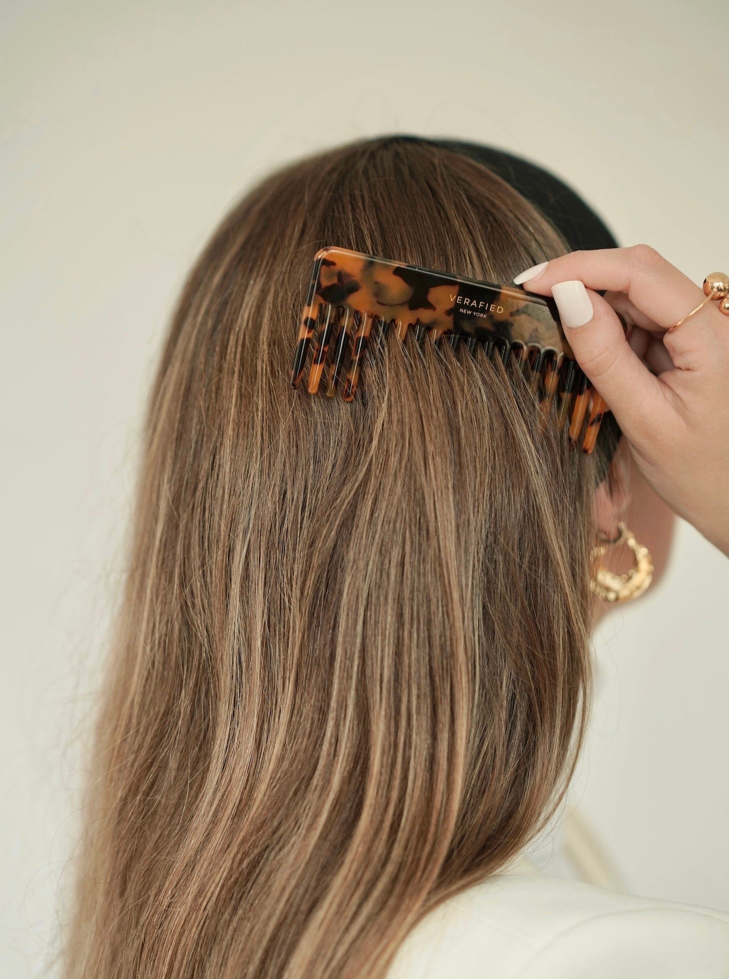 Tan Hair Comb with Case