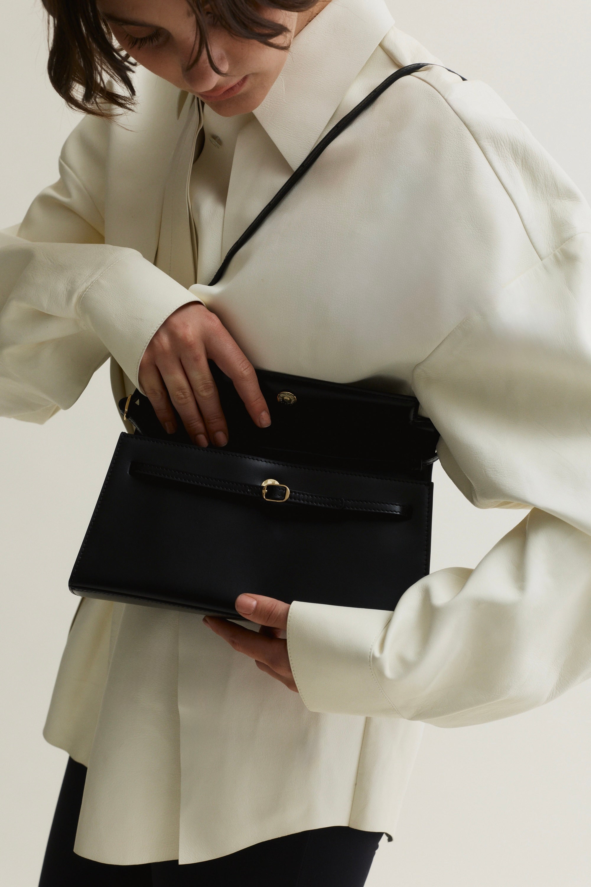 What Bag Satisfied a Minimalist Fall Work Outfit in 2026?