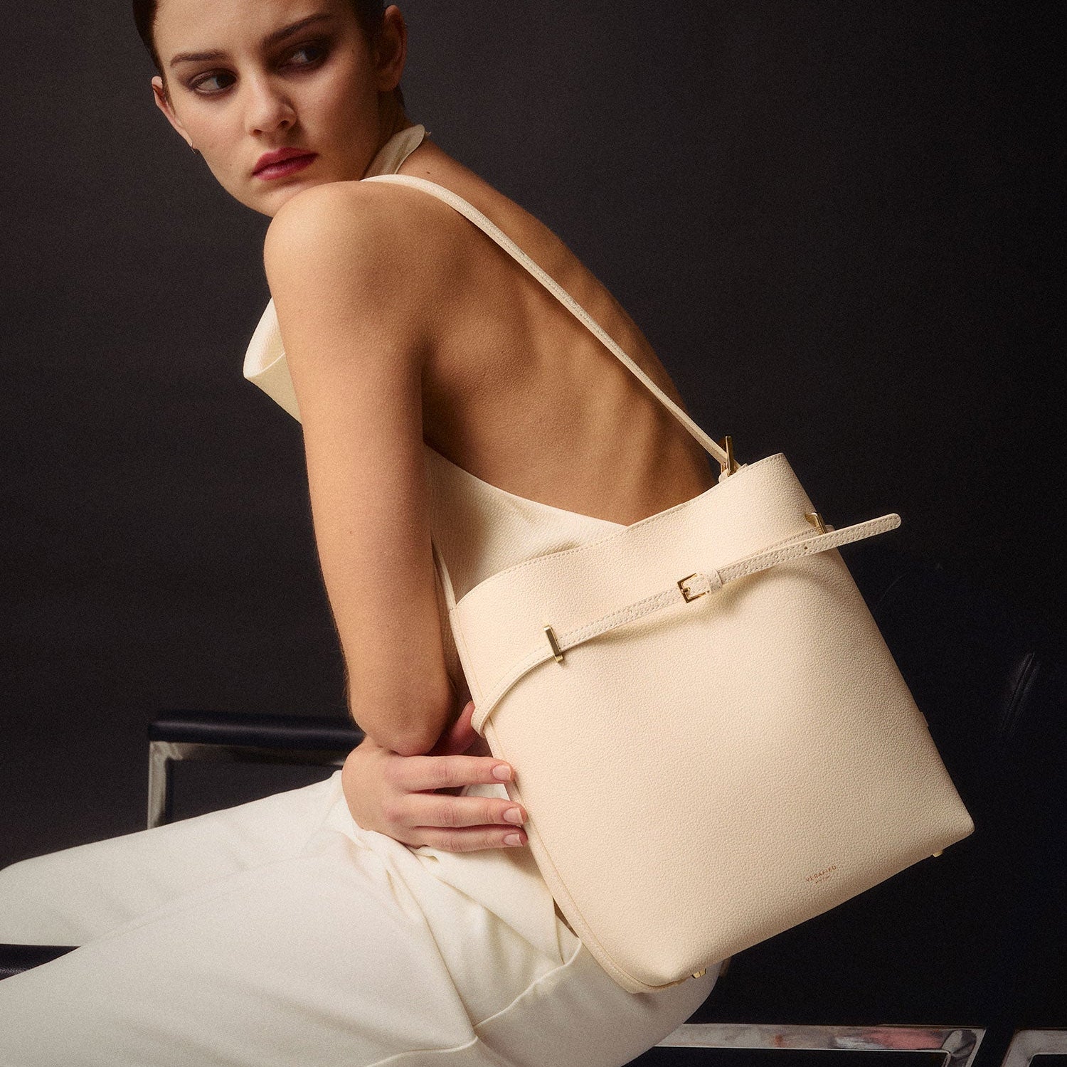 What Are Tote Bags? The Essential Carry All for Modern Life