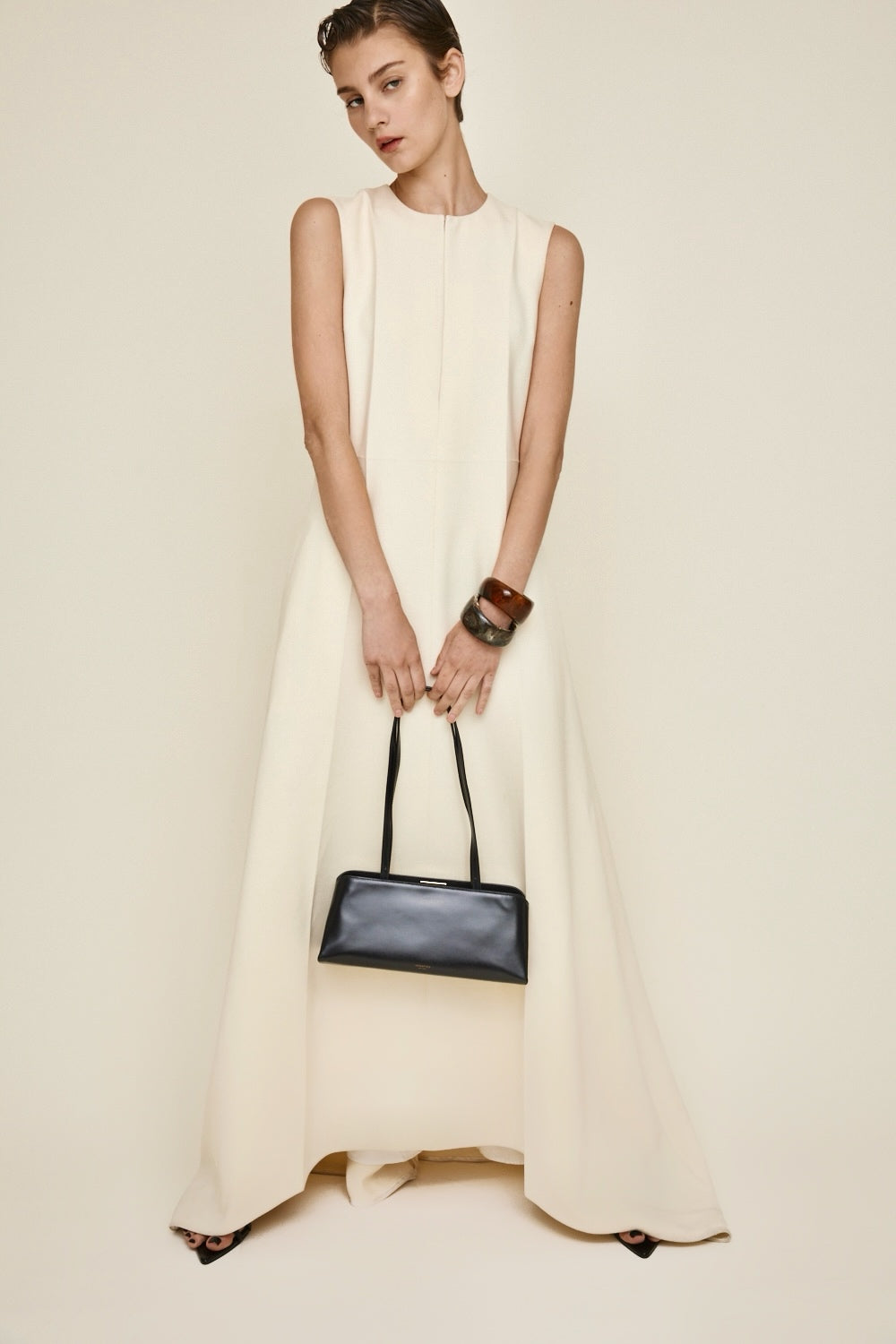 Gold Noir Éclair Bag