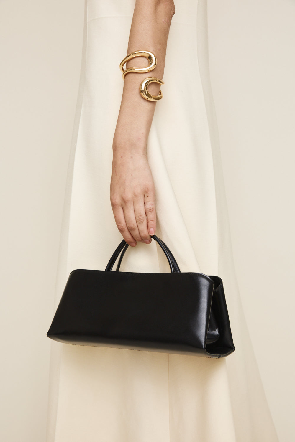 Gold Noir Éclair Bag