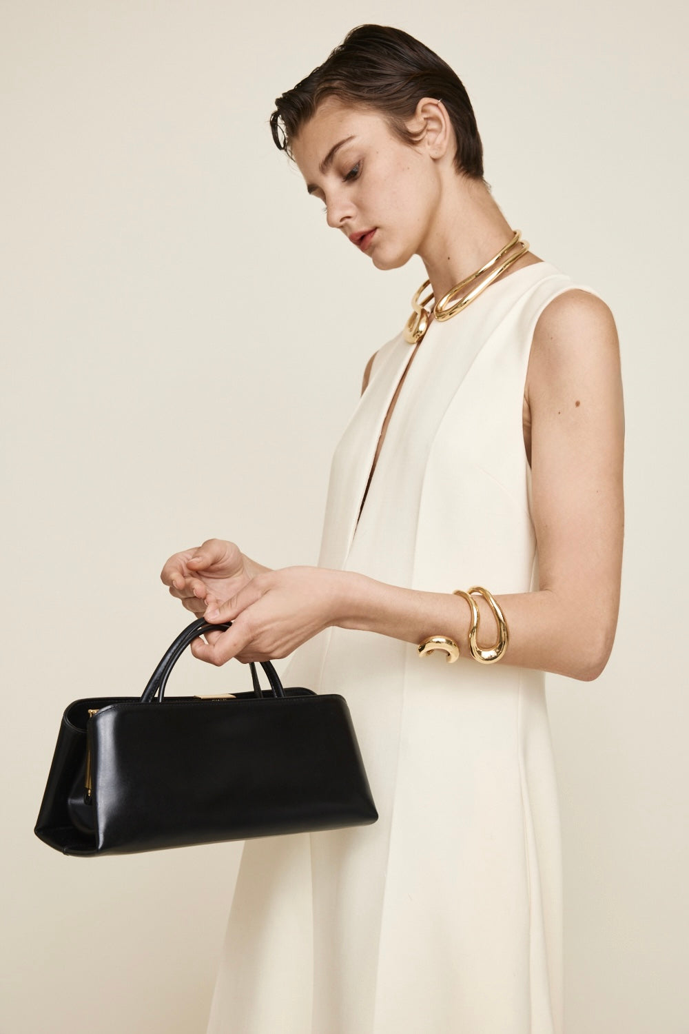 Gold Noir Éclair Bag