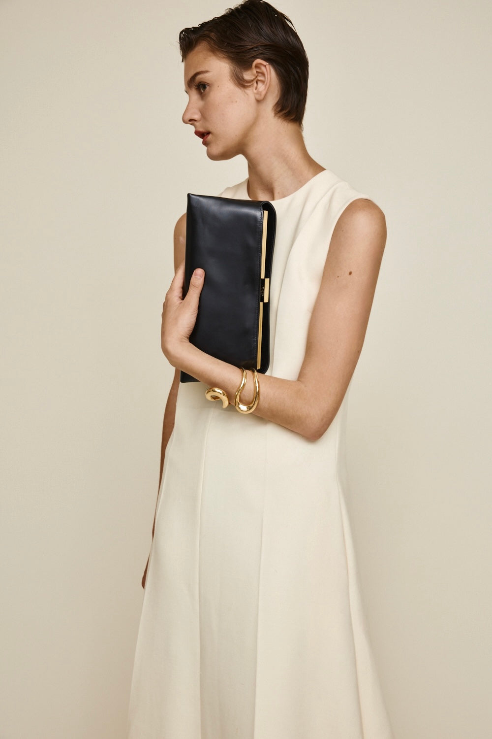 Gold Noir Éclair Bag