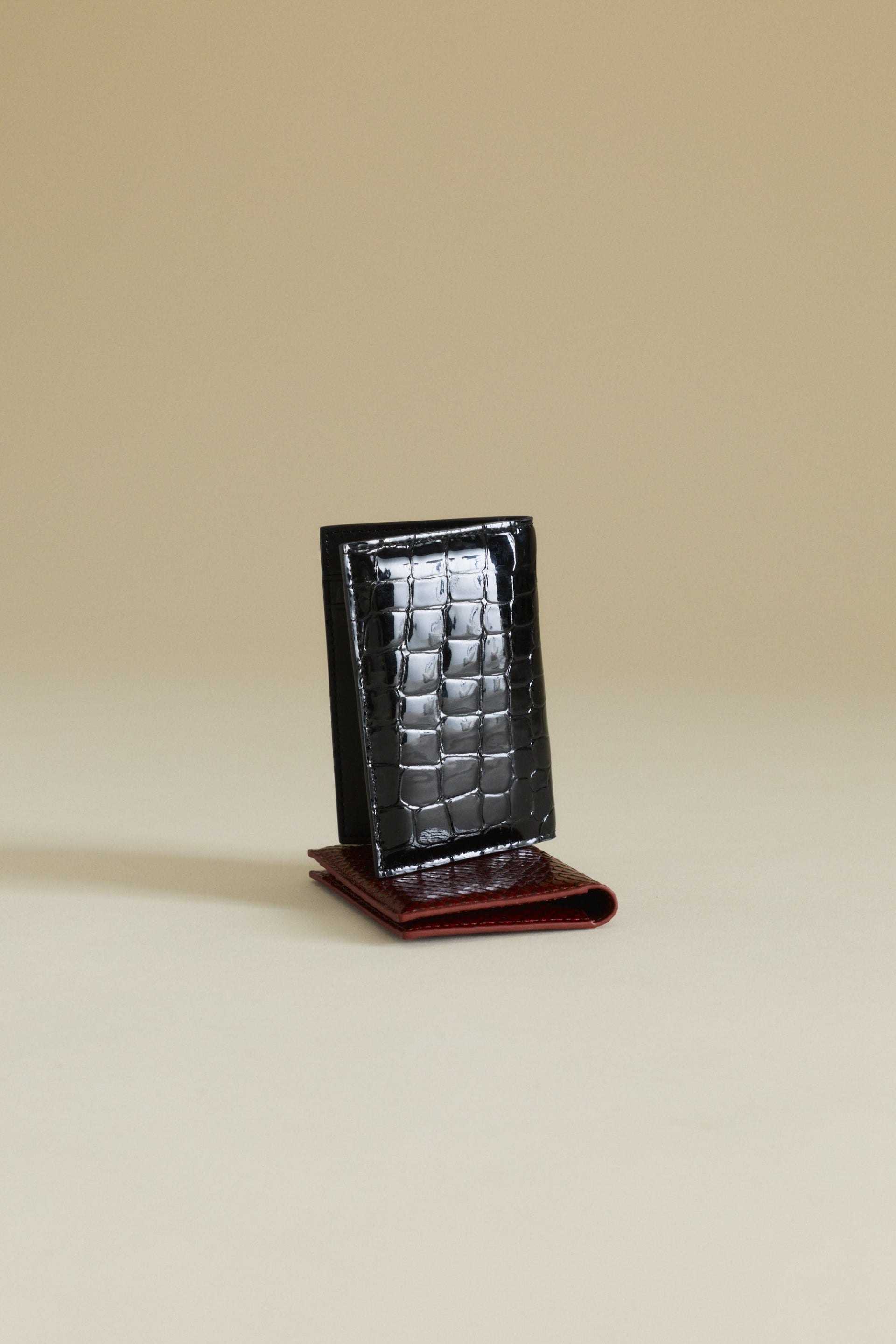 F.C.R.B. BONDING EMBLEM WALLET ケース　黒 Black Croc Embossed Wallet - Verafied New York
