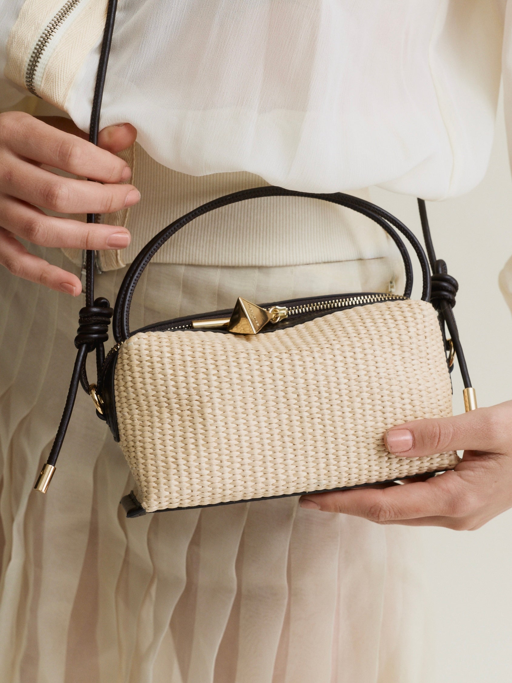 Raffia Café Mini Crossbody Handbag - Verafied New York