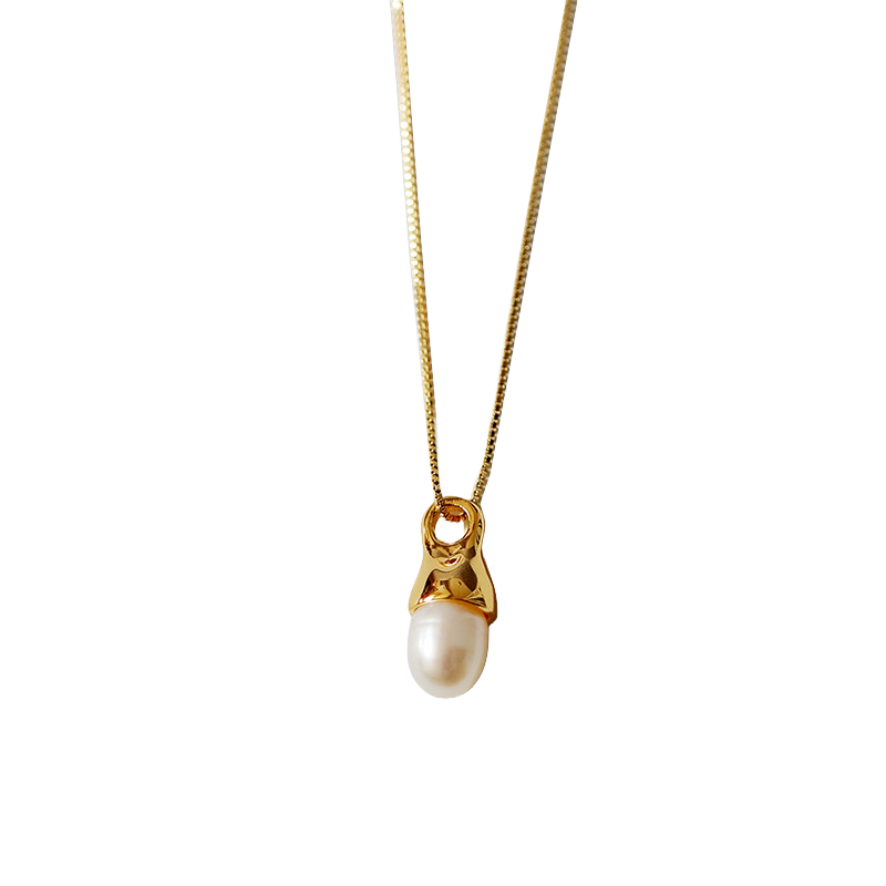 Anne Pearl Drop Necklace