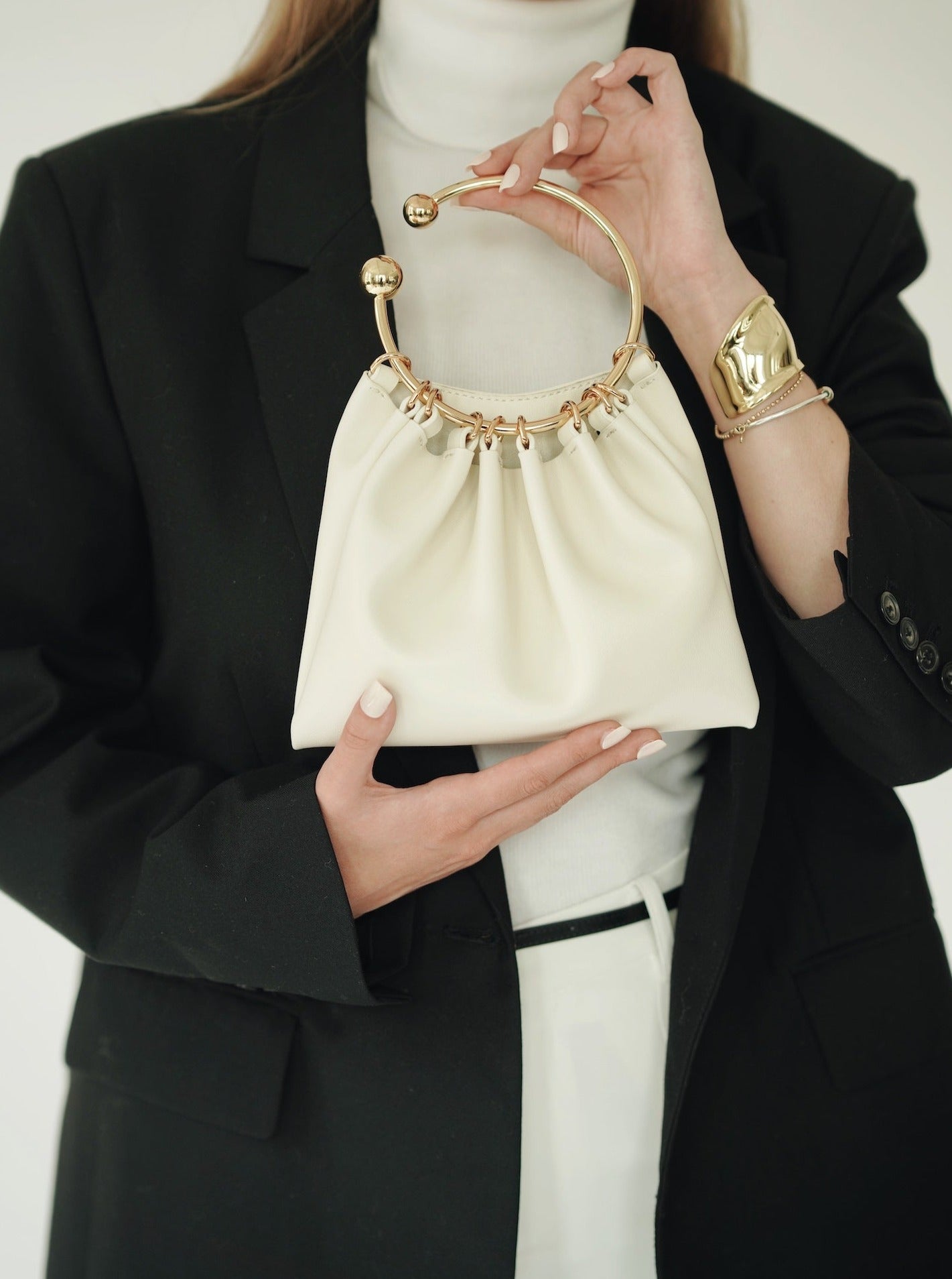 Cream Ring Handle Bag Verafied New York