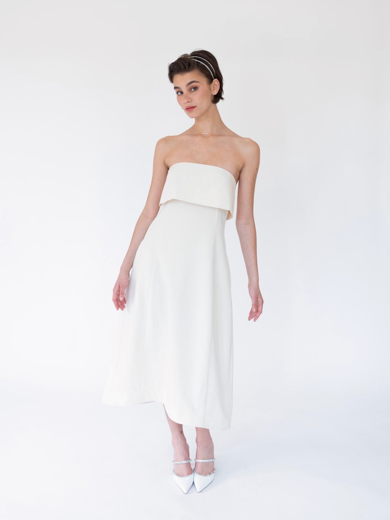 Elégance White Midi Dress