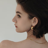 Minimal Layers Necklace