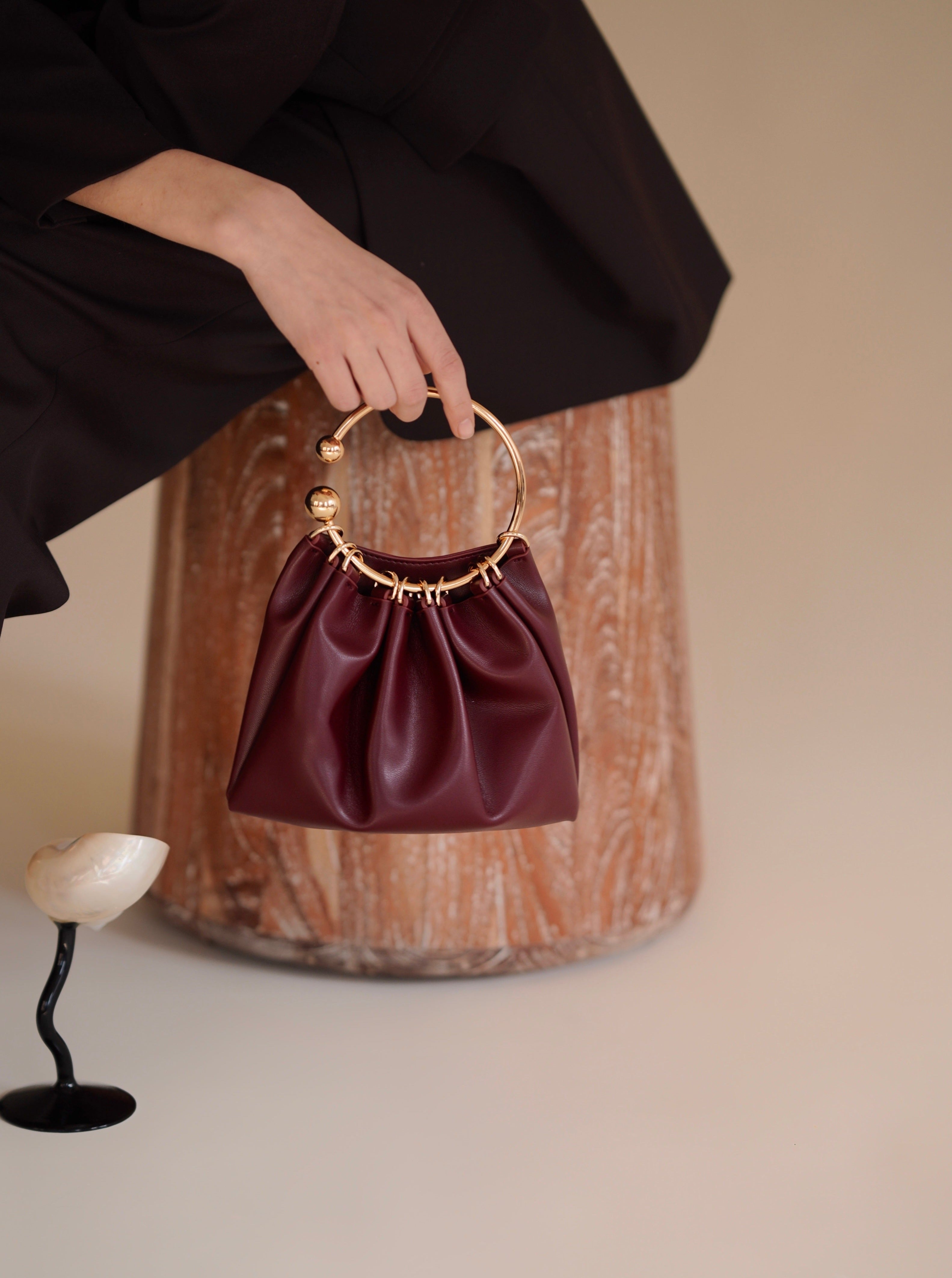 ARTIBETTER 6pcs Wooden Bag Handle Replacement DIY Handbag Ring Handle  Coffee Purse Round Handles Handmade Clutch Bag Supplies 10cm Inner Diameter  : Amazon.in: Fashion