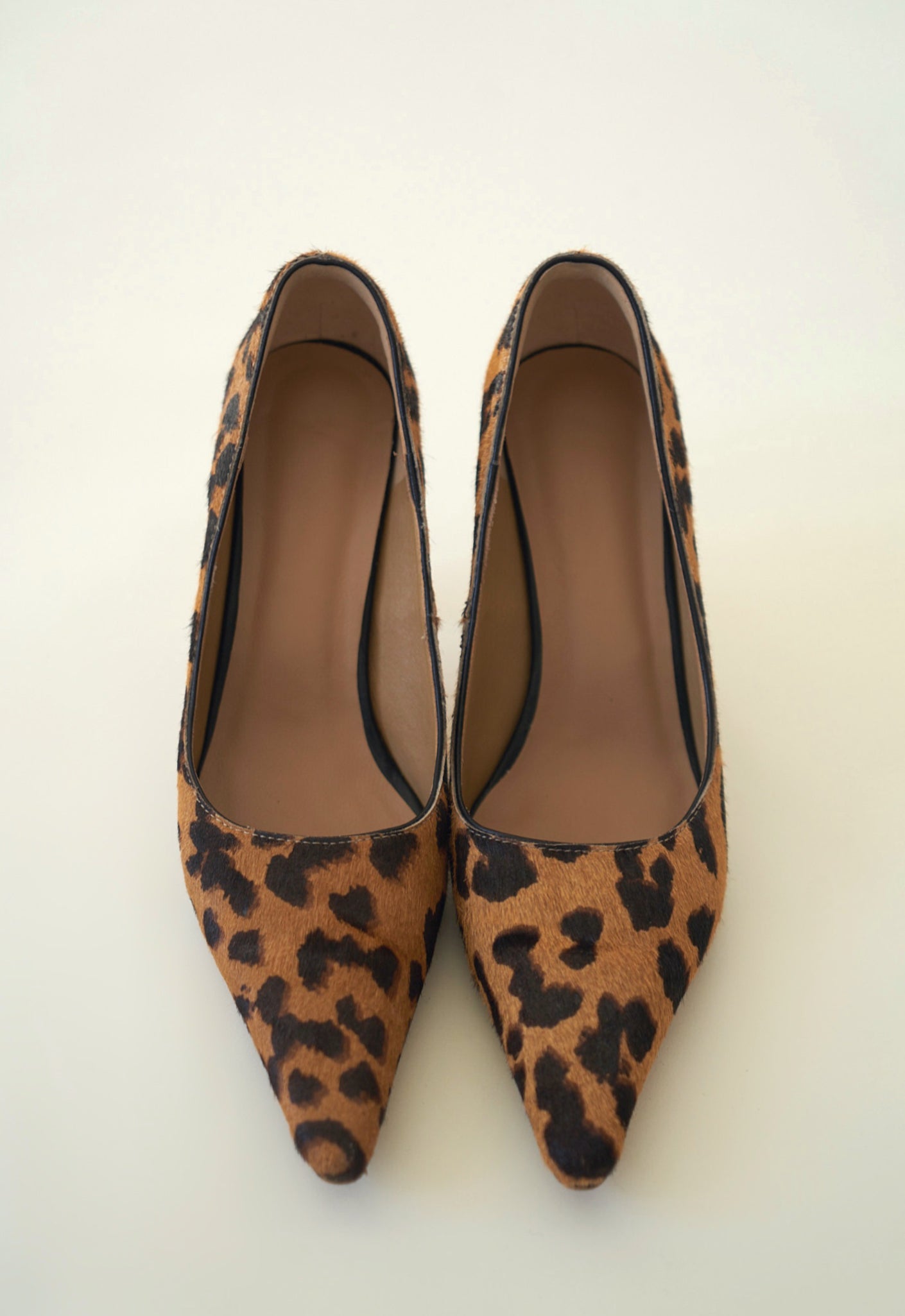 Leopard Pointy Toe Pumps