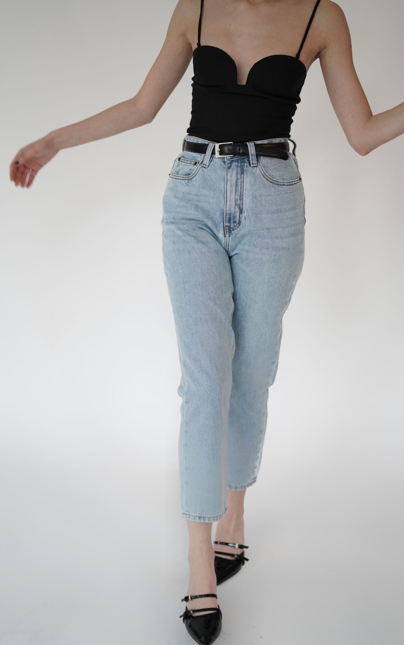Cropped Straight-Leg Jeans